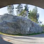 Undergang og sikret fjellvegg i Kløversvingen i Kongsberg